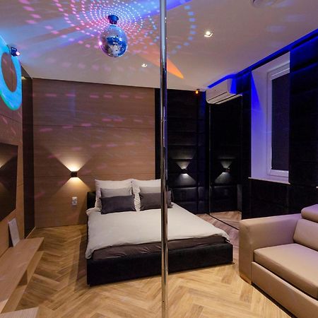 Lupoapartments Z Jacuzzi Pole Dance Leczycka 29 Klimatyzacja Parking Dostep Na Kod Łódź Extérieur photo