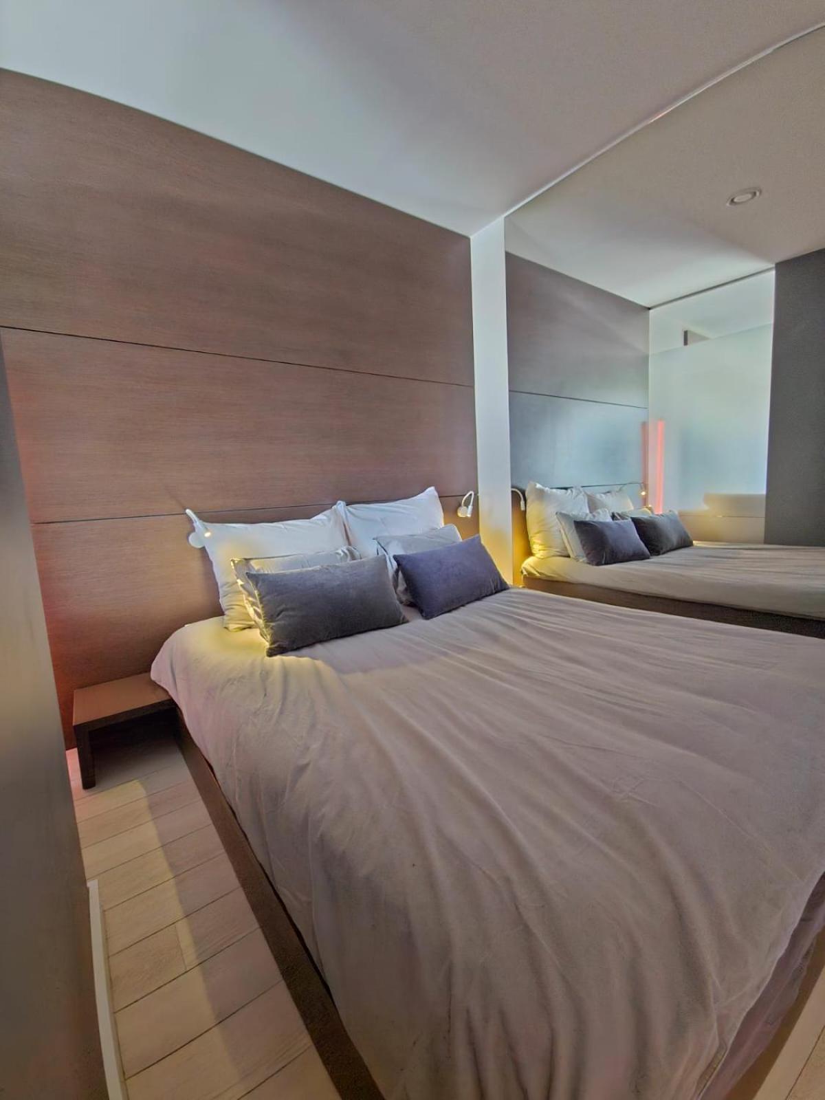 Lupoapartments Z Jacuzzi Pole Dance Leczycka 29 Klimatyzacja Parking Dostep Na Kod Łódź Chambre photo