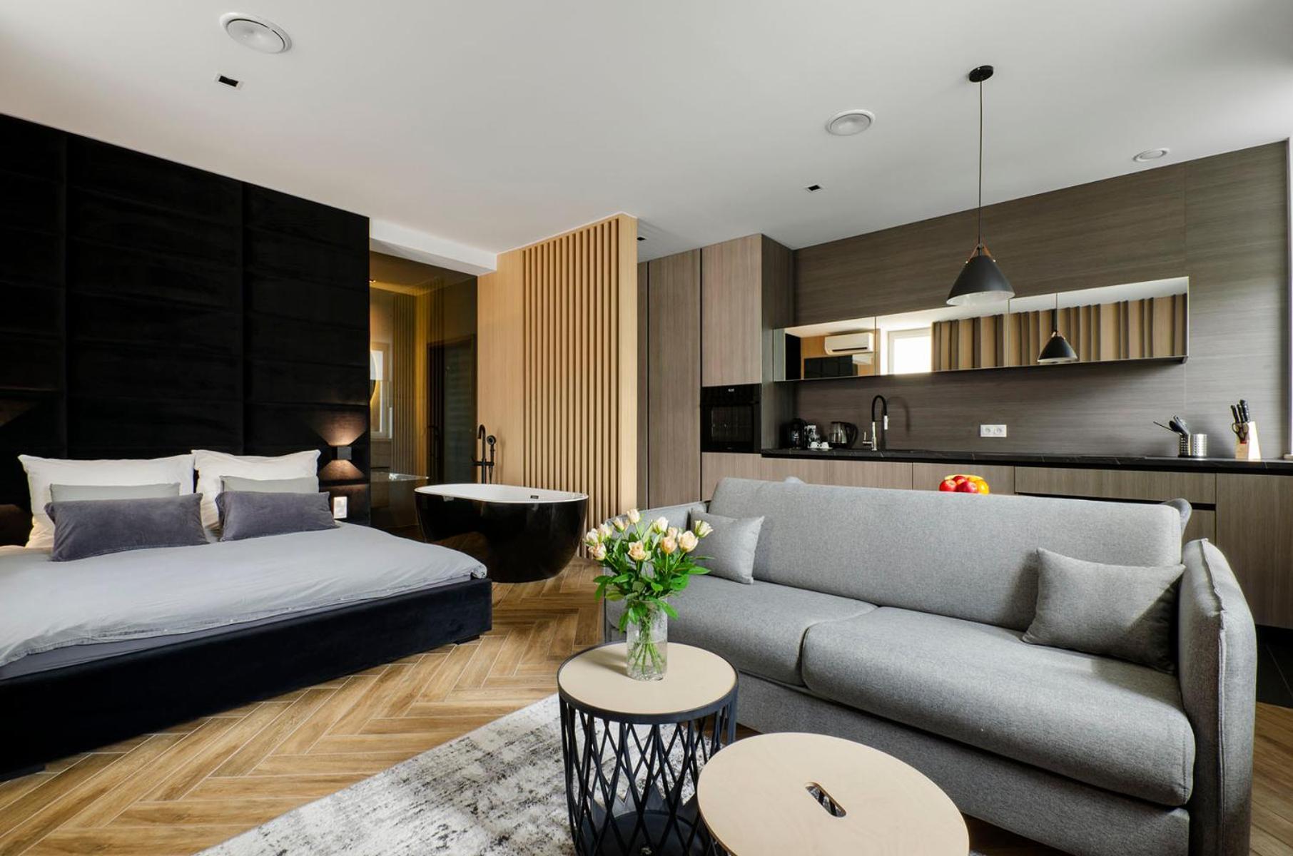 Lupoapartments Z Jacuzzi Pole Dance Leczycka 29 Klimatyzacja Parking Dostep Na Kod Łódź Extérieur photo