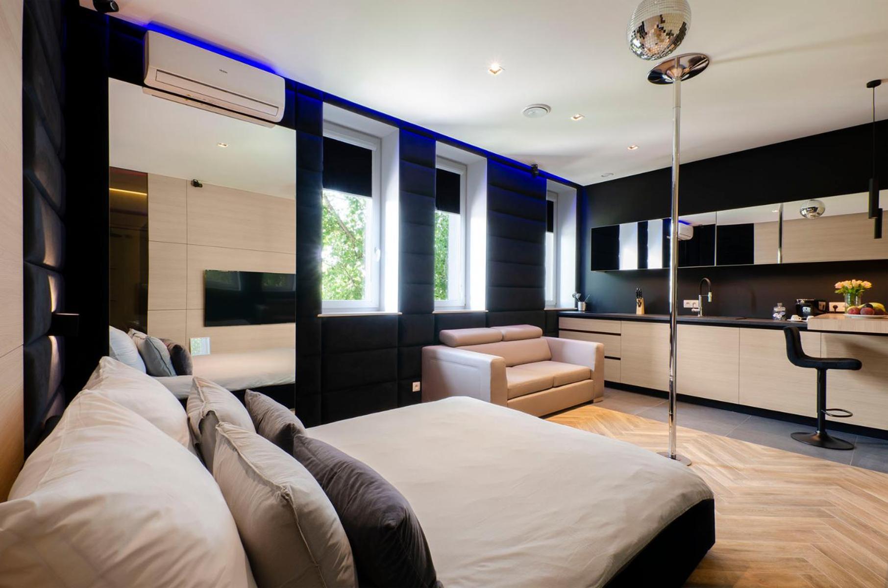 Lupoapartments Z Jacuzzi Pole Dance Leczycka 29 Klimatyzacja Parking Dostep Na Kod Łódź Chambre photo